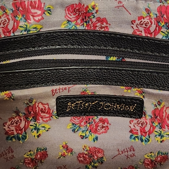 Betsey Johnson Large Tote Bag - Picture 3 of 15